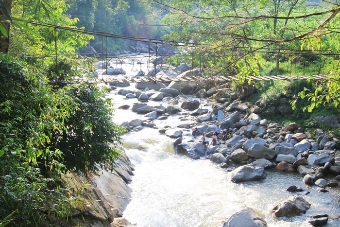 suoi-muong-hoa-sapa